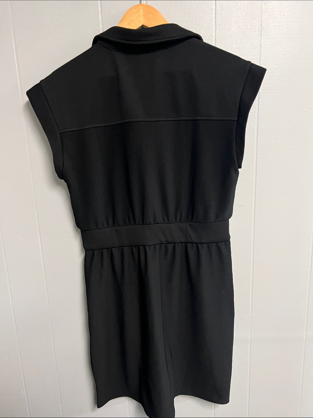 entro Black Ribbed Zip-Front Collared Dress - Picture 6 of 13